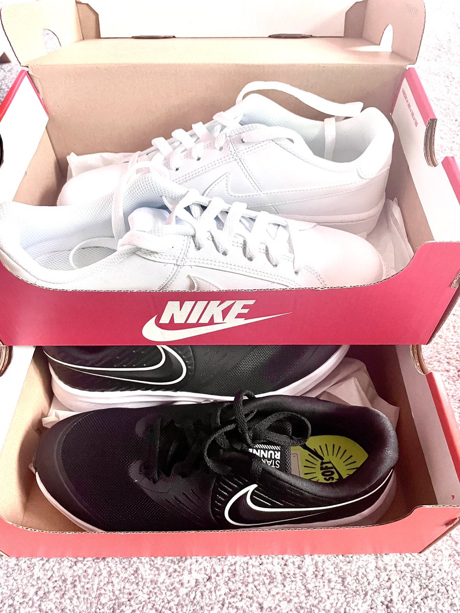 CarbonZero91's tweet photo. Iโm not sure if itโs a positive thing living so close to the Nike outlet shop or a negative ๐คท๐ฝโโ๏ธ
#Newtrainers #Worktrainers https://t.co/nvRPtXmsic
