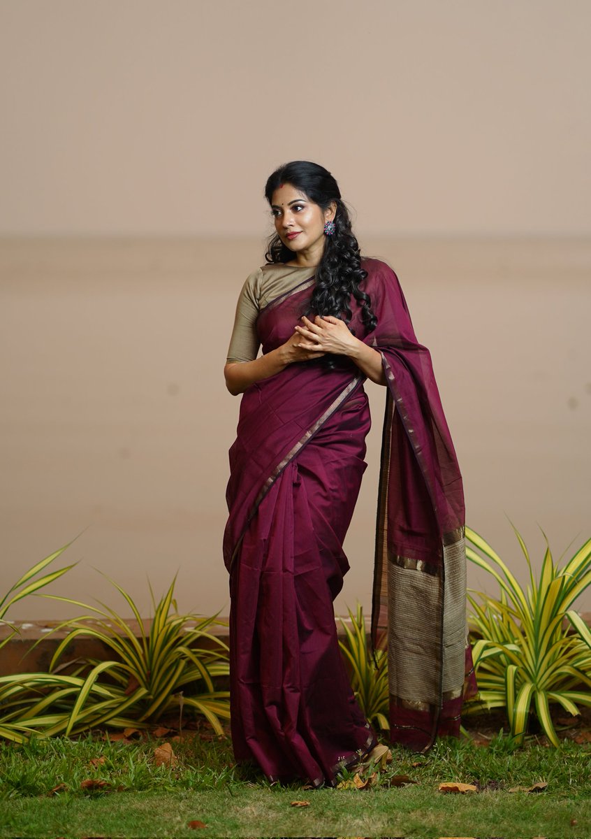 SshivadaOffcl's tweet photo. Embrace all that is you๐๐
Clicked by : @_shutter_magics_
Stylist: @KenusJoseph
Saree : #the_dstudio
Earring : #eminthahir
MUA : @max_meera
Location : @udshotels
#sareelove #sari #beingclassy #photography #happiness๐ #liveyourlife #loveyourlife #lovewhatyoudo https://t.co/z3C93QYPp5
