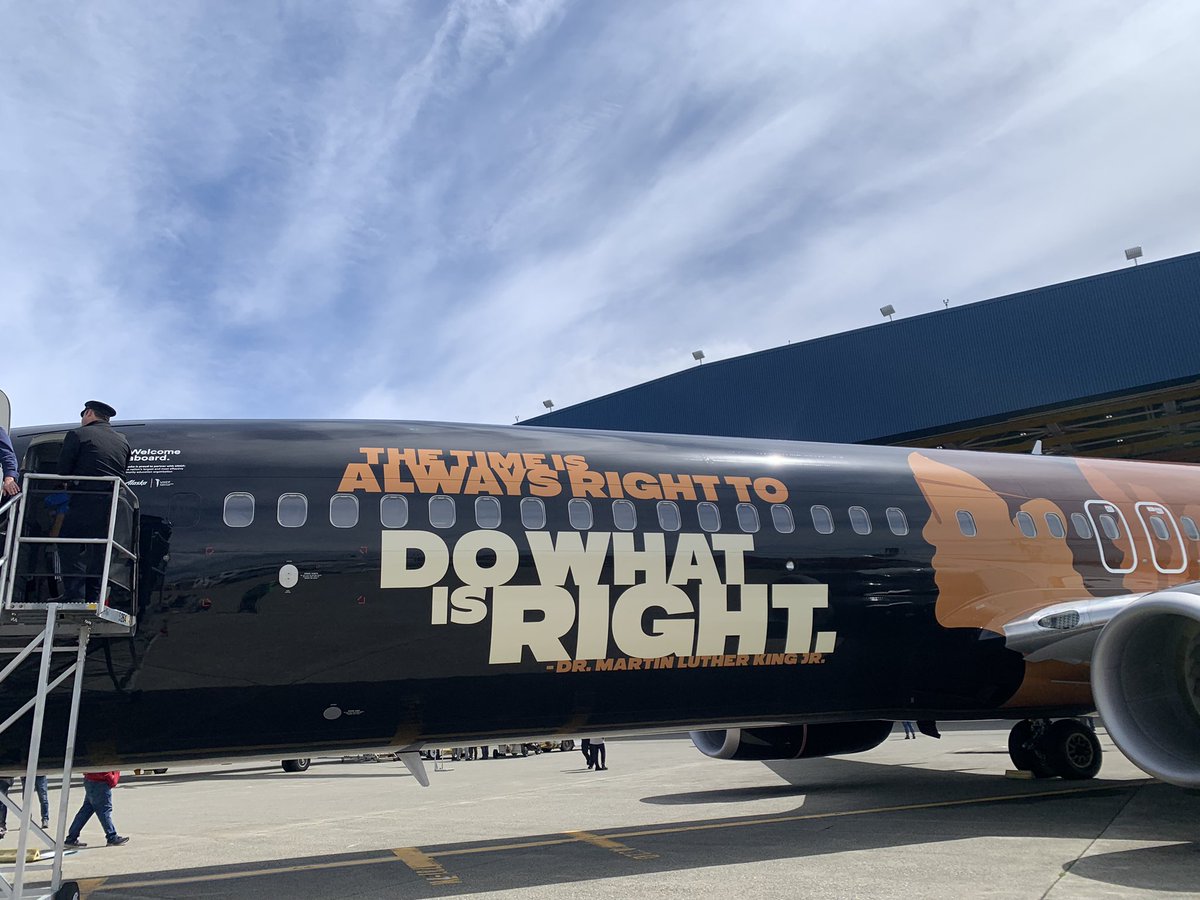 Alaska Airlines Aviation Day introducing youth to aviation careers #AlaskaAviationDay #YearUPPugetSound