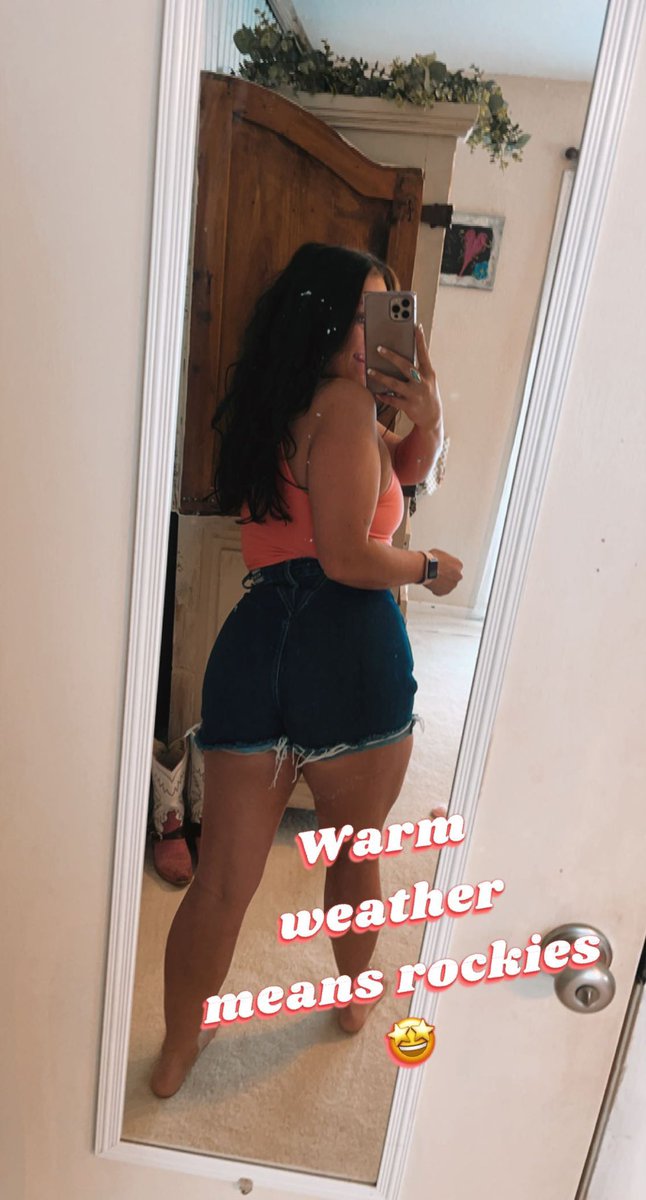 Fitting in my Rockies after I couldn’t for the past 2 years has me screammmin🤩