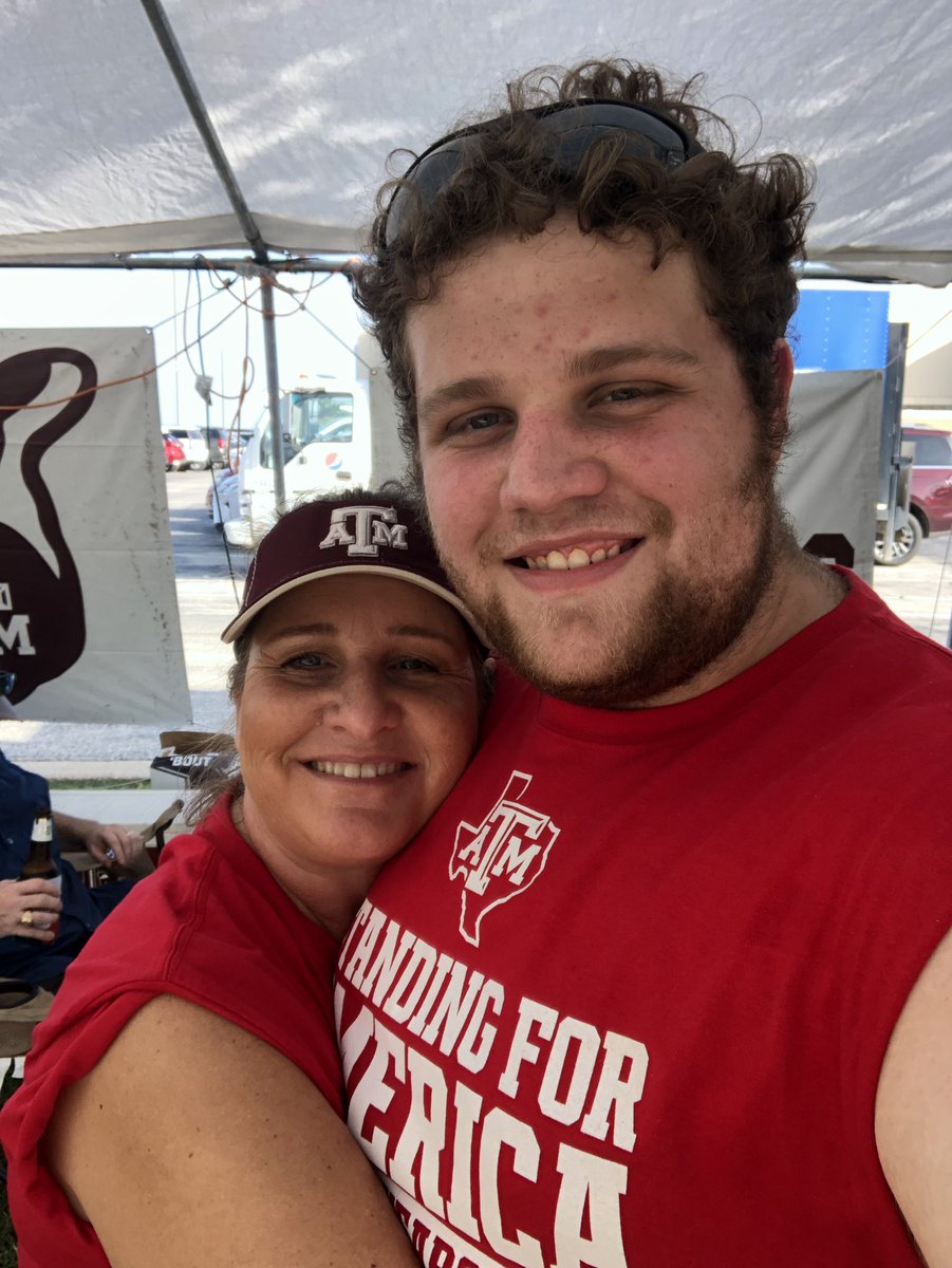 73cheeves's tweet photo. Some people say superheroes exists. If any of them do, one of them is my mom. My mom has been there every step of my life and has guided me into the man I am today. Proud to be a son to such a wonderful fightin texas aggie mother like her #MothersDay2022 @KelliCheever https://t.co/lPDWs68wmf