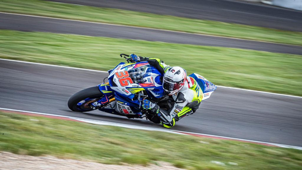 56radinger's tweet photo. #IDM2022 #Supersport600 2️⃣0️⃣2️⃣2️⃣ started with two 2️⃣nd places at #Lausitzring
Race2️⃣ ✅ in 🅿2️⃣ +5.884 means 40 points for the new championship
#TG36 with #EderRacing succesfully completed Rd1️⃣ in 🇩🇪
#LS2Helmets
#LeitWolf
#DaytonaBoots
#YamahaRacing #YZFR6 https://t.co/Gycvz5jo1i