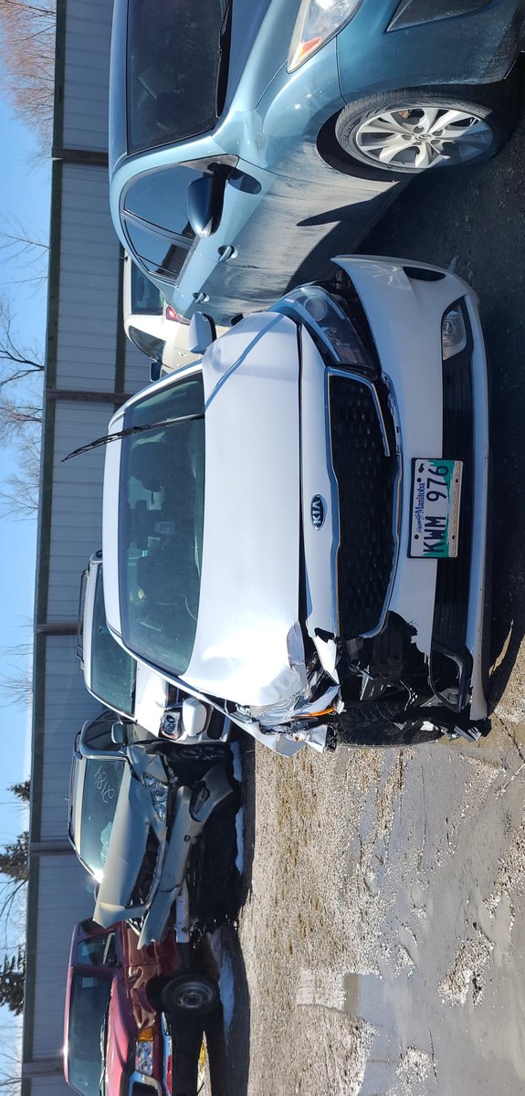 aprilfrobisher's tweet photo. 3 accidents in 6 months. (Not at fault for any) Just a reminder to NOT drink and drive, stay OFF your phone and STOP at stop signs. I'm lucky enough to be okay, but not everyone is. ❤️ All these accidents could have been avoided if those rules were followed by other drivers.. https://t.co/J9C2e0Q7kB
