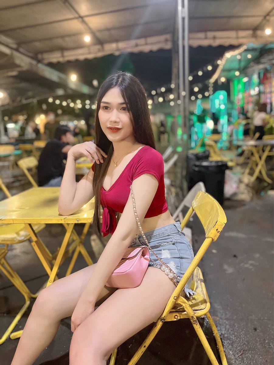 เบื่อความร้อน ต้องการความรัก🤗

#นวนคร #หาคนคุย #รังสิต