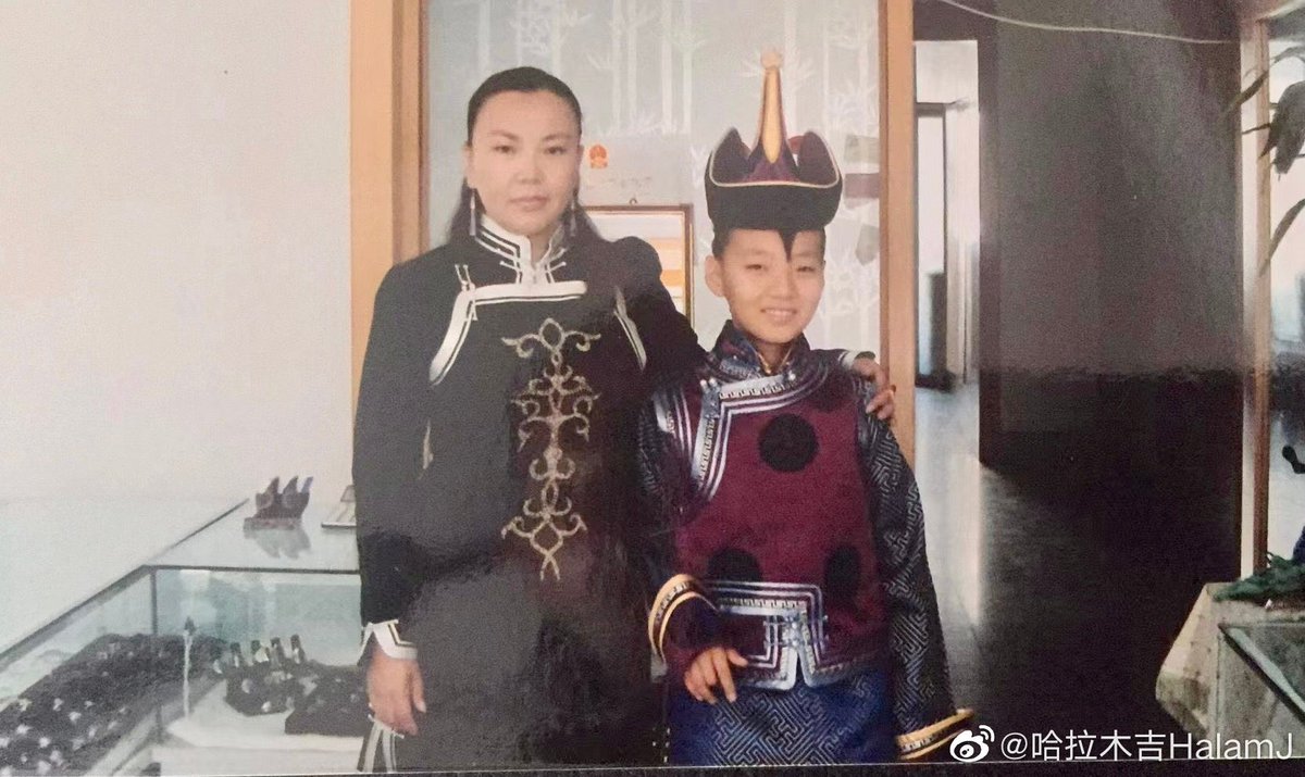 napphonographTH's tweet photo. #Halamuji Weibo Update 20220508
สุขสันต์วันแม่ให้คุณแม่ทุกคนบนโลกใบนี้!  ❤️
 ขอให้สุขภาพดีและมีความสุขเสมอ!❤️
#午睡留聲機
#วงเครื่องเล่นนอนยามบ่าย
#thecomingonesuperband https://t.co/6sJZprk9ow