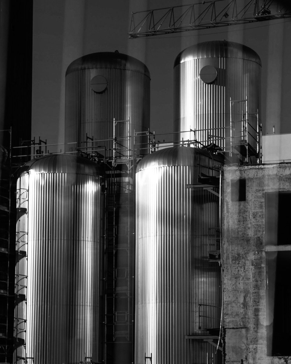 repfl's tweet photo. Discover the Little Big City

#kreis5 #viadukt

Walking around my Home Town and see it with my Eyes

#Zurich #Switzerland #Streetphotography #blackandwhitephotography #leicam11 #leicaswitzerlandj https://t.co/ShUZA1LjU0