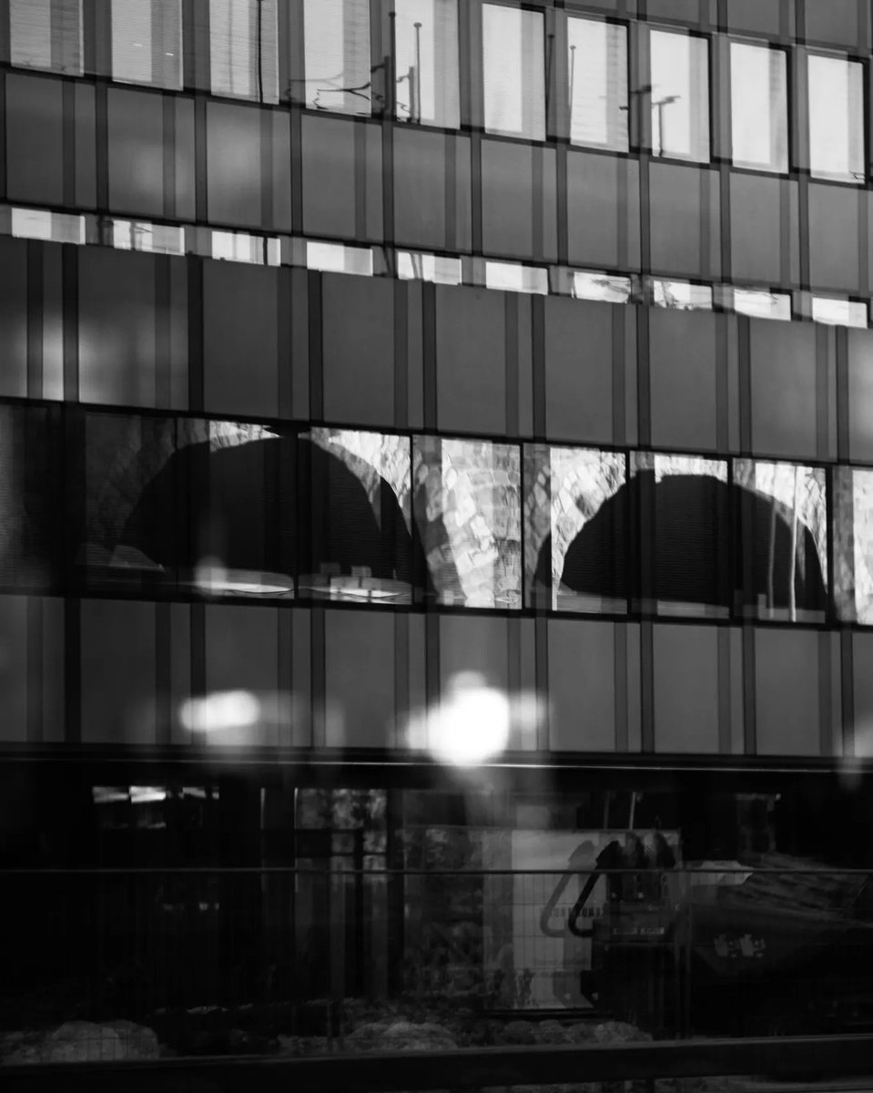 repfl's tweet photo. Discover the Little Big City

#kreis5 #viadukt

Walking around my Home Town and see it with my Eyes

#Zurich #Switzerland #Streetphotography #blackandwhitephotography #leicam11 #leicaswitzerlandj https://t.co/ShUZA1LjU0