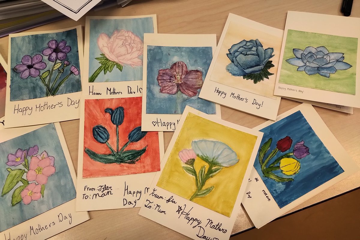 cathymai's tweet photo. Mother's Day at school after 2 years online did not disappoint. Students painted their own cards with beautiful messages inside. We also made a donation in their honour. @StAnthonytcdsb @StMichaelsFdn #MothersDay #teacherlife #lovemom https://t.co/7q5CZfiEaN