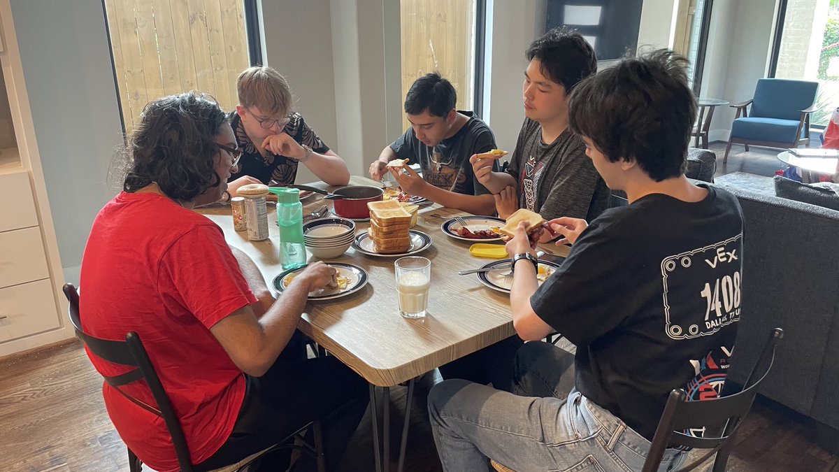 King Henry VIII Design, Technology and Robotics tweet media