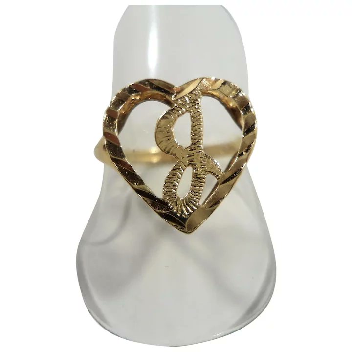 ClarasJewelry's tweet photo. Textured Etched 10K Gold Initial J Heart Shaped Ring Size 8
#rubylane #vintage #retro #jewelry #ring #10Kgold #heart #initialring
https://t.co/iytp7Hijeg https://t.co/ELpctXRcv2