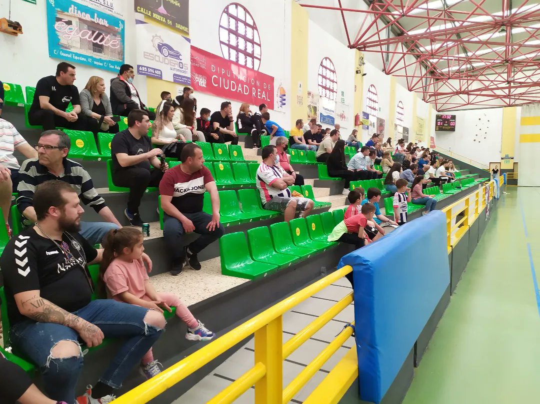 DaimielFutSala's tweet photo. 𝐂𝐀𝐑𝐑𝐔𝐒𝐄𝐋 𝐃𝐄 𝐆𝐎𝐋𝐄𝐒 ⚽🥅 𝐏𝐀𝐑𝐀 𝐒𝐄𝐋𝐋𝐀𝐑 𝐋𝐀 𝐏𝐄𝐑𝐌𝐀𝐍𝐄𝐍𝐂𝐈𝐀🎯

Partido el disputado ayer ante #Minaya en donde los 💜 salieron concienciados desde inicio y pudieron ofrecer a los ➕ de 3⃣0⃣0⃣👥 la victoria que sella la permanencia en la categoría 💪💯 https://t.co/HhtvcpwUje