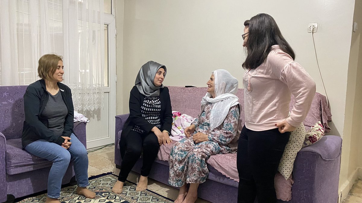 BaglaraDeva's tweet photo. Cennet annelerin ayakları altındadır..." 
Tüm annelerin, ve meymete teyzenin’de anneler günü kutlu olsun. @alibabacan @emin_ekmen @erginsadullah @ikramDincer @IhsanMerdanoglu 
@CihanUlsen @mesutyuksel21 https://t.co/4iS7JLUXzd