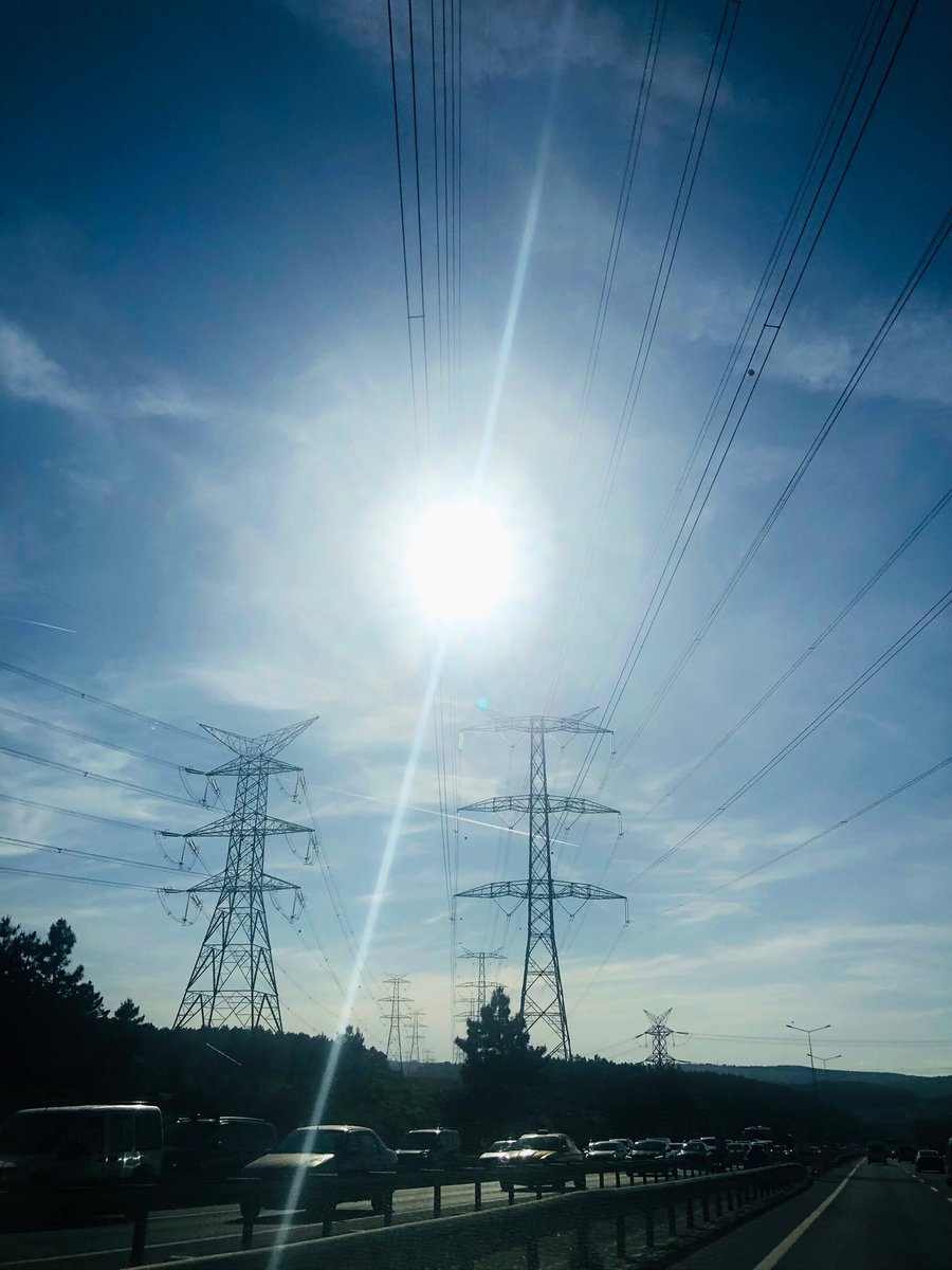 kemeronline's tweet photo. Göktürk Kemerburgaz Yolu Hasdal yönüne doğru geleneksel haftasonu piknikçi trafiği sebebiyle çok yoğun, yoğunluk üniversite kampüsün oradan hasdala kadar devam ediyor #göktürk #kemerburgaz #trafik  #kemeronline https://t.co/NenTaR935D