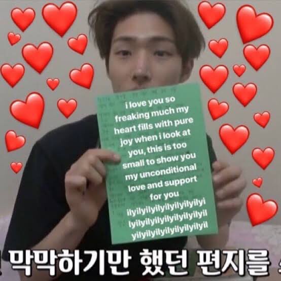 chickenyeosang's tweet photo. @ShirtlessMingi sending u hugs dad!!! luv u <3 https://t.co/GVutLcFoYg