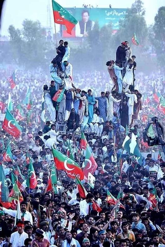 ImranKhanPTI's tweet image. I want to thank all the people at our Abbotabad jalsa for their passion &amp;amp; awareness about the foreign conspiracy of regime change against Pakistan's democratically elected govt and the crooked stooges who have been installed. #امپورٹڈ__حکومت__نامنظور