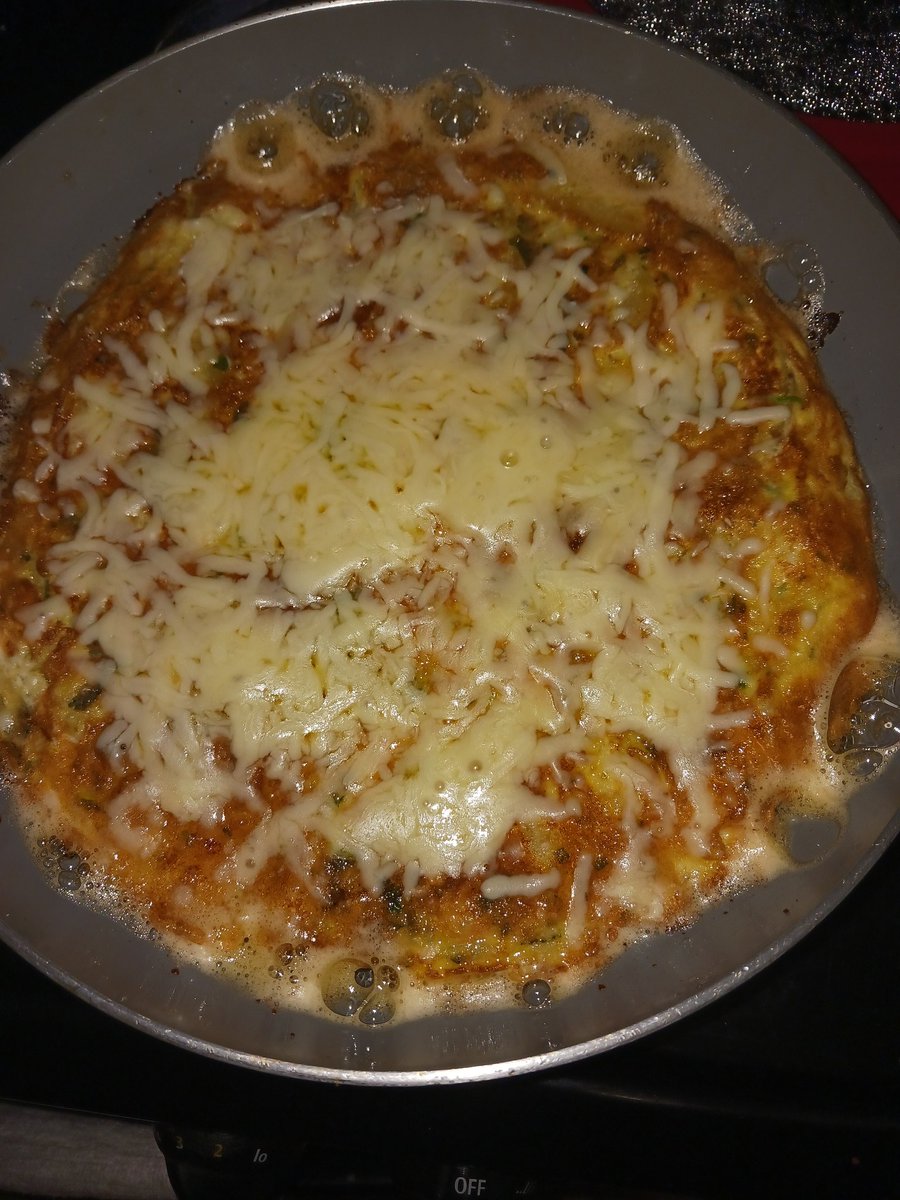Anapena35's tweet photo. Happy Mother's Day. Today I celebrate my biggest happiness my daughter Bella. She is my motivation , my motor, and she made breakfast for my mom and I for Mother's day. Tortilla Española... #HappyMothersDay #celebratemothersday #DiaDeLasMadres #blessedtobeamom #bendecidamama https://t.co/2N5Wplcz0Z