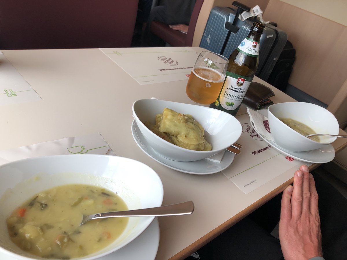 Heute das vegetarische Angebot im ICE 72 getestet und für hervorragend befunden. Großes Lob an das zuvorkommende Servicepersonal. <a href="/_DiningCar/">🐘 @Diningcar@rail.chat</a>