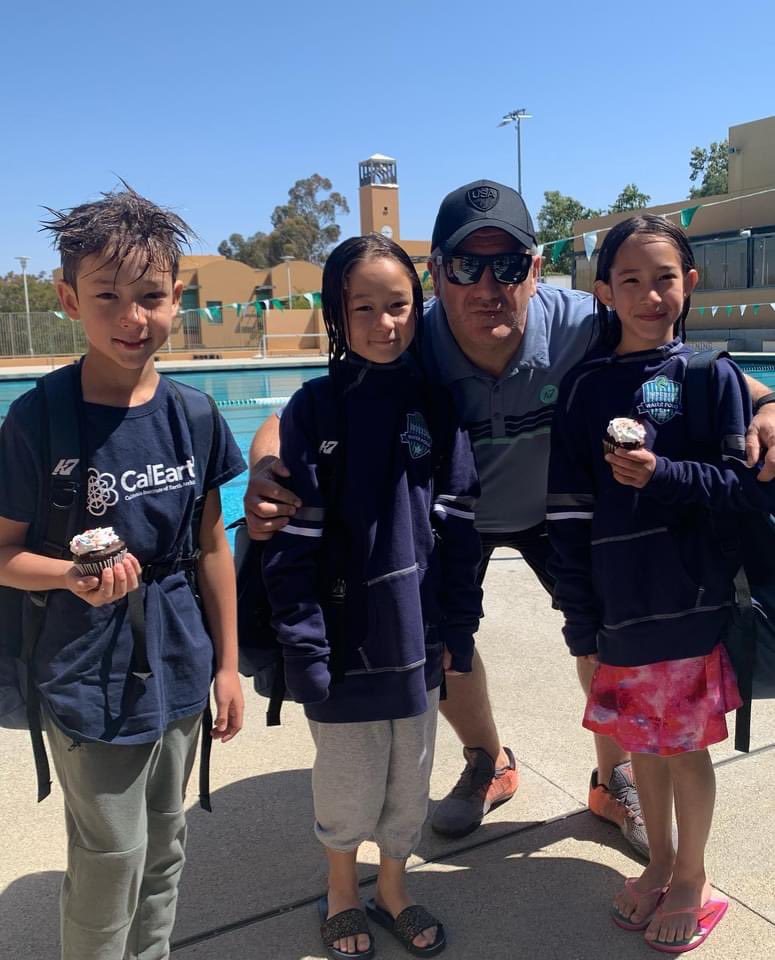 WP_Imperial's tweet photo. 10U Imperial Clinic on a beautiful Saturday morning! ☀️🤽🏻‍♀️🤽‍♂️ Lots of fun, new faces, and big smiles! Special thanks 👏 to USAWP Men’s Olympic Coach @WPcoachU for coming out and working with the players! GO IMPERIAL!! 🔵🟢🤽🏻‍♀️🤽‍♂️ #imperialwaterpolo #10uboys #10ugirls #waterpoloclinic https://t.co/Dh97W5Z3q0