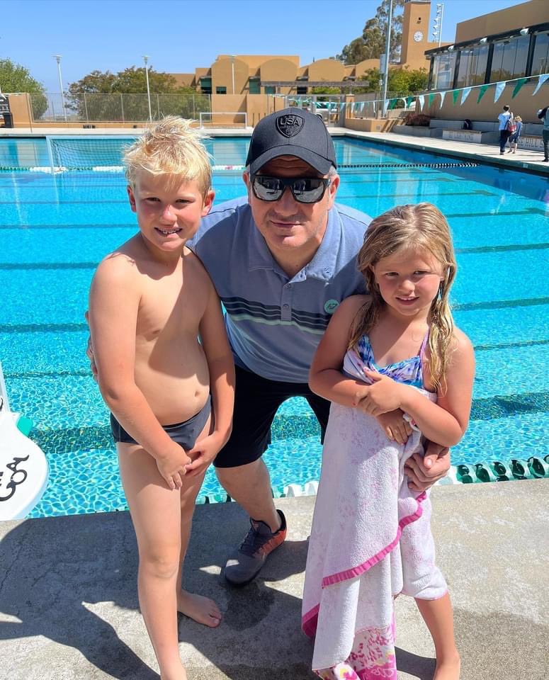 WP_Imperial's tweet photo. 10U Imperial Clinic on a beautiful Saturday morning! ☀️🤽🏻‍♀️🤽‍♂️ Lots of fun, new faces, and big smiles! Special thanks 👏 to USAWP Men’s Olympic Coach @WPcoachU for coming out and working with the players! GO IMPERIAL!! 🔵🟢🤽🏻‍♀️🤽‍♂️ #imperialwaterpolo #10uboys #10ugirls #waterpoloclinic https://t.co/Dh97W5Z3q0