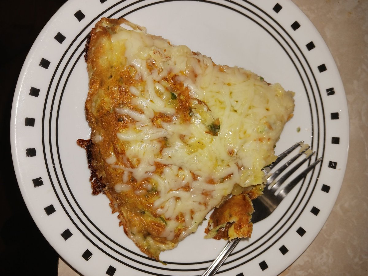 Anapena35's tweet photo. Happy Mother's Day. Today I celebrate my biggest happiness my daughter Bella. She is my motivation , my motor, and she made breakfast for my mom and I for Mother's day. Tortilla Española... #HappyMothersDay #celebratemothersday #DiaDeLasMadres #blessedtobeamom #bendecidamama https://t.co/2N5Wplcz0Z