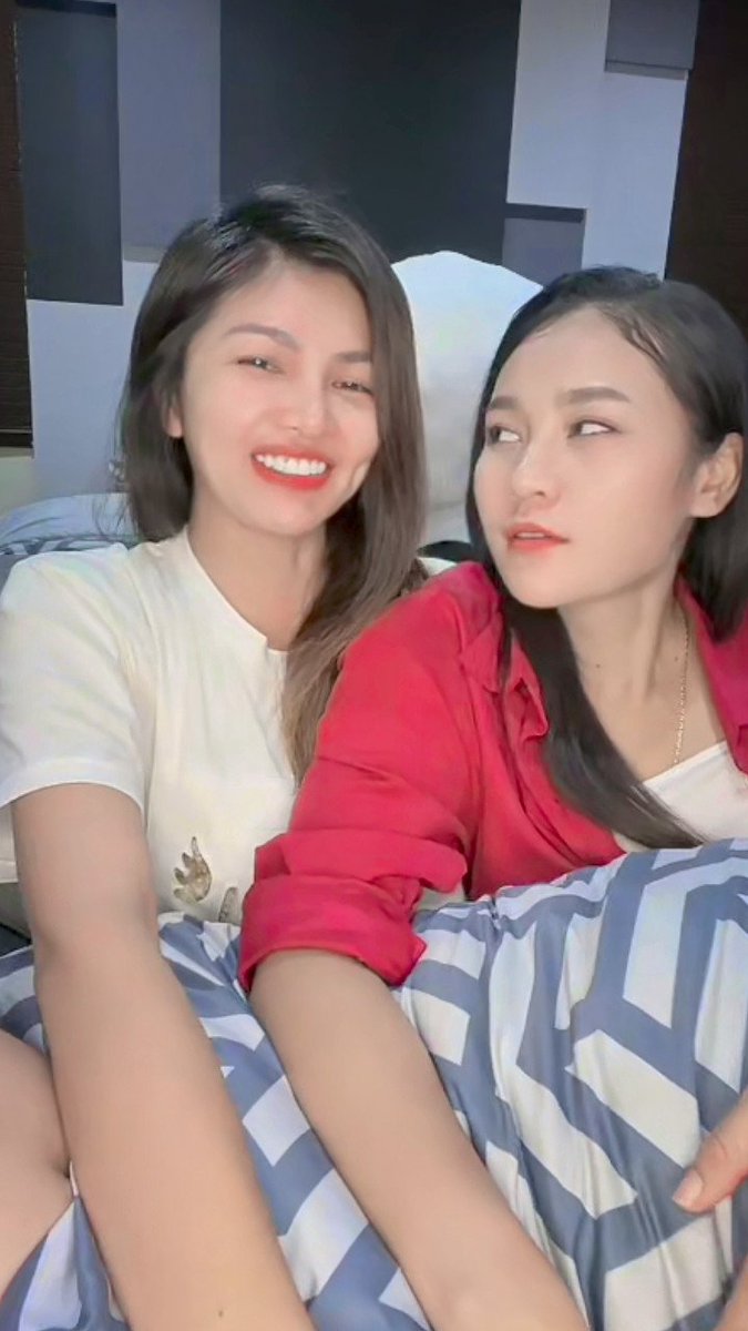 _BeerVieng_'s tweet photo. เรือติดสปีดแย้วววว 🚤 เขินไม่ไหวว
#เวียงศรัญเจิ๊ดๆๆ 🧡💙 https://t.co/Qz4kKMCO4g
