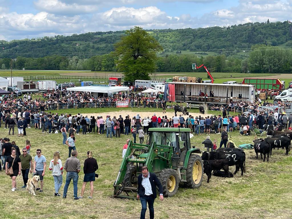 MartialSaddier's tweet photo. Fête de la R’Biolle à #Arenthon https://t.co/nxCwZgxFNR