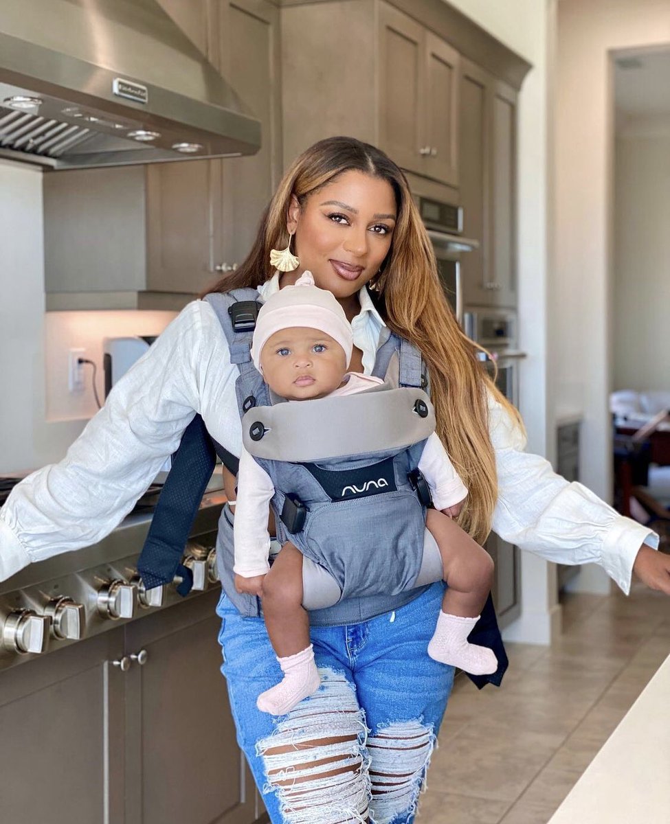 victoriantribe's tweet photo. Happy Mother's Day fave 🤎 @VictoriaMonet https://t.co/LPtoJUUtwM