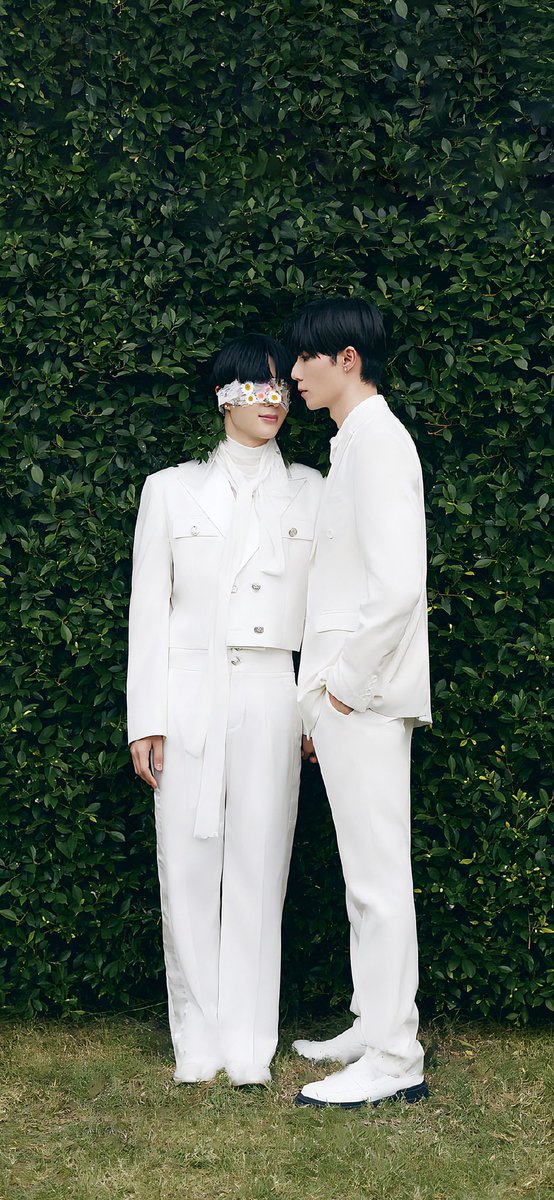 ZeeOnlyNew's tweet photo. happy wedding😘 
收集四季赠予你 愿你春夏秋冬皆开心。
Collect the four seasons for you. May you be happy in spring, summer, autumn and winter.#CutiePieEP11 https://t.co/V9G3vR2KLJ