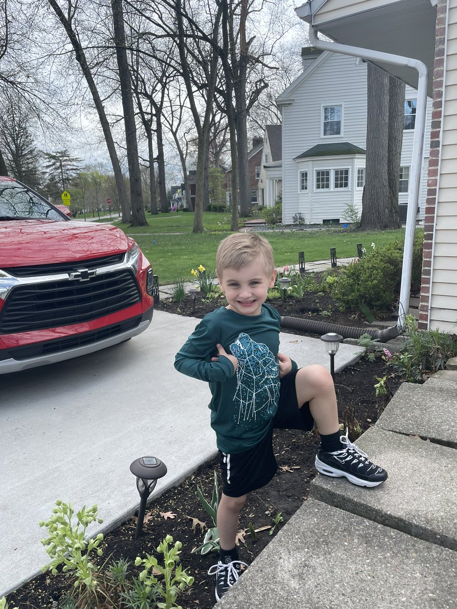 Celebrating today with my amazing Target team 💖 Later I get to go home to the little boy who made me a mother while waiting for the one who will make me a mom of two to arrive any day now! Happy Mother’s Day from #T0622! 🌷🌹