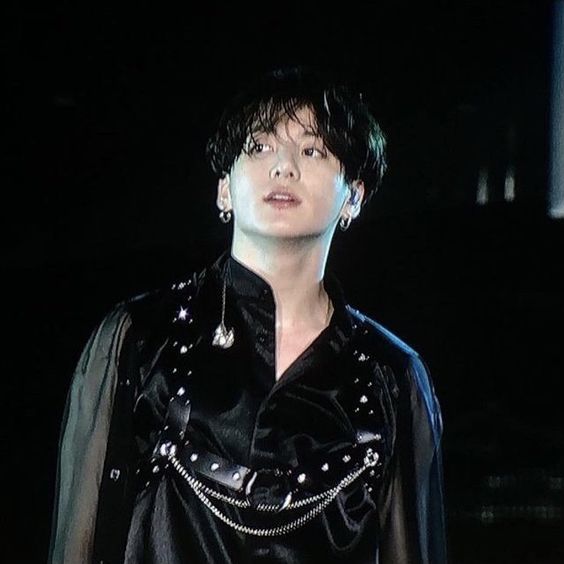 highresjjk's tweet photo. hello! this is a new acc dedicated to jeon jungkook. i'll be posting jungkook contents and hope to you support me, tysm! https://t.co/u8y1ALBlik