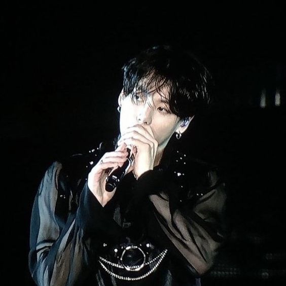 highresjjk's tweet photo. hello! this is a new acc dedicated to jeon jungkook. i'll be posting jungkook contents and hope to you support me, tysm! https://t.co/u8y1ALBlik