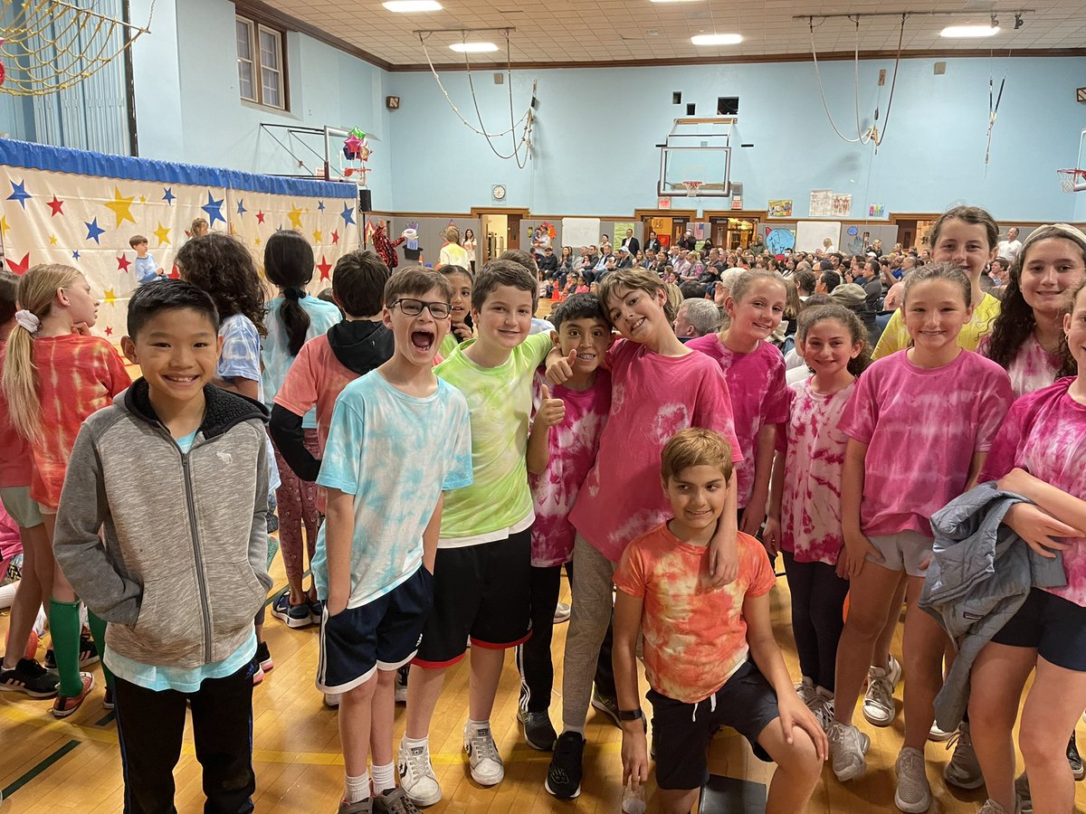 StewartSchoolGC's tweet photo. More circus fun! https://t.co/biJ6WgB85S