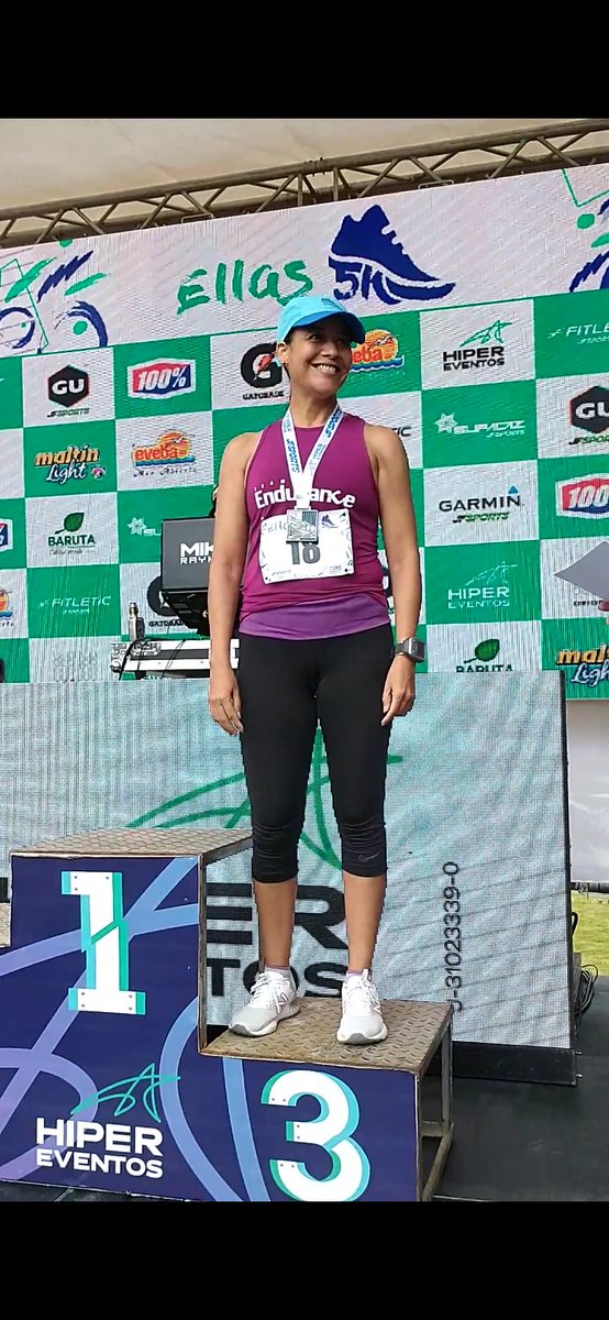 KER___________'s tweet photo. Misión cumplida! Mito querido ❤️, Tío 💙para ustedes!! 🤗☝🏼😁
Con un agregado super cool!! Nos trajimos un tercer lugar para la casa!💪🏼😁🔥
FELIZ DÍA MAMIIIII!!! TE AMO 🌹🌹❤️❤️😍😘
#RunKerRun #diadelamadre #dedosdos #correr #podio #run #running @LoveRunSmile https://t.co/DzwwO7EARM