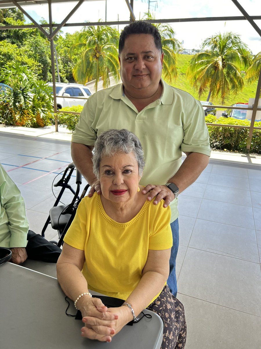 VictorSeda's tweet photo. Mi mamá 🥰 https://t.co/aAtseRPBz9