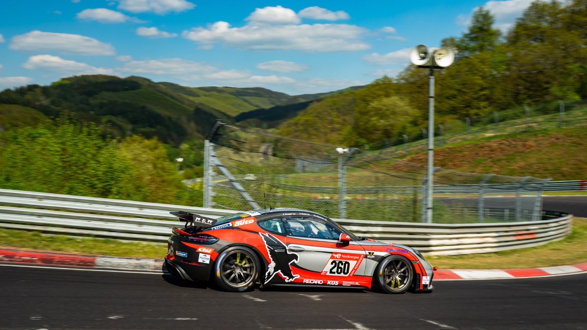manthey_racing's tweet photo. The #24hNBR Qualifiers are in the books. #PorscheEnduranceTrophyNBR results⬇️
CUP 2
P1: No. 127 #KKrämerRacing
P2: No. 126 #RPMRacing
P3: No. 125 @hubersport
CUP 3
P1: No. 253 #GTechCompetition
P2: No. 260 @TeamBlackFalcon
P3: No. 250 @ws_motorsport https://t.co/TITwdoj92H