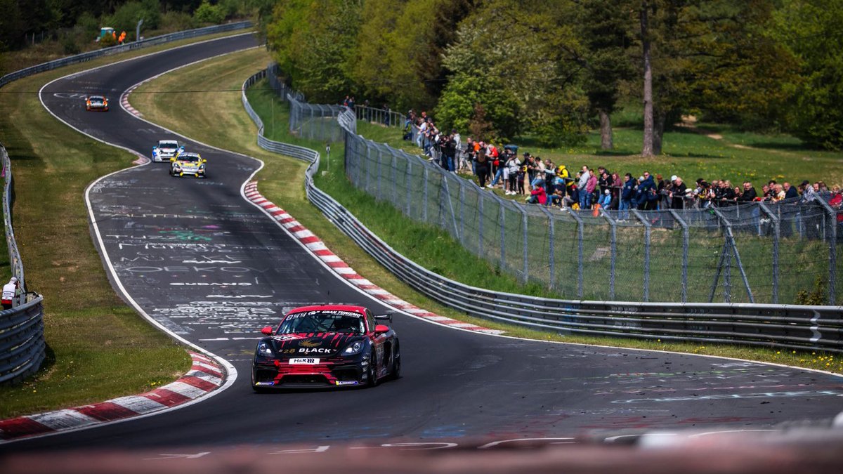 manthey_racing's tweet photo. The #24hNBR Qualifiers are in the books. #PorscheEnduranceTrophyNBR results⬇️
CUP 2
P1: No. 127 #KKrämerRacing
P2: No. 126 #RPMRacing
P3: No. 125 @hubersport
CUP 3
P1: No. 253 #GTechCompetition
P2: No. 260 @TeamBlackFalcon
P3: No. 250 @ws_motorsport https://t.co/TITwdoj92H