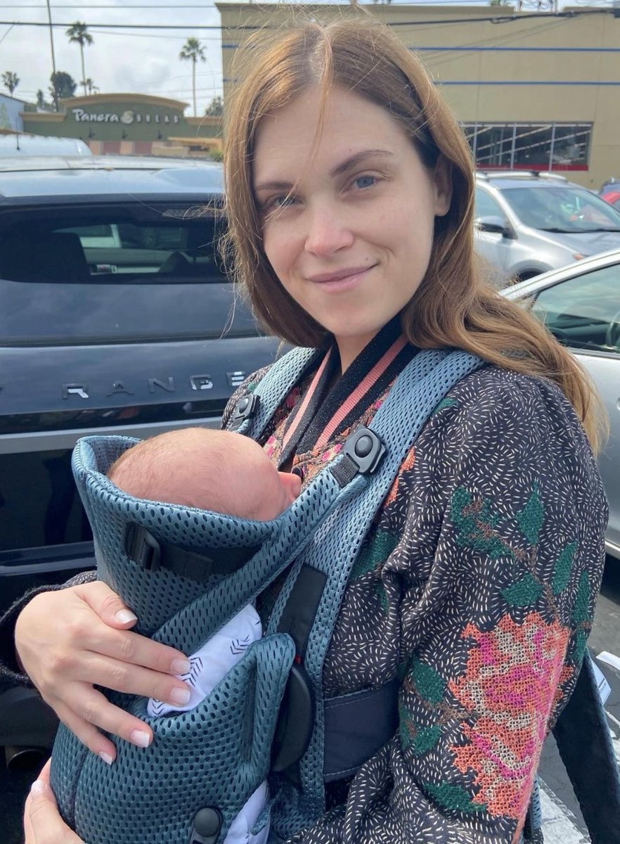 Happy Mother's Day to the fabulous <a href="/MisElizaJane/">fan account</a> on her 1st Mother's Day!! Please help us honor her and all mom's today by donating to complete Project Lavender in PNG. Let's show her some love!! 💜💜💜
paypal.com/donate/?hosted…
<a href="/LittleHLearning/">Little Hearts Learning</a> 
#Mamathon
