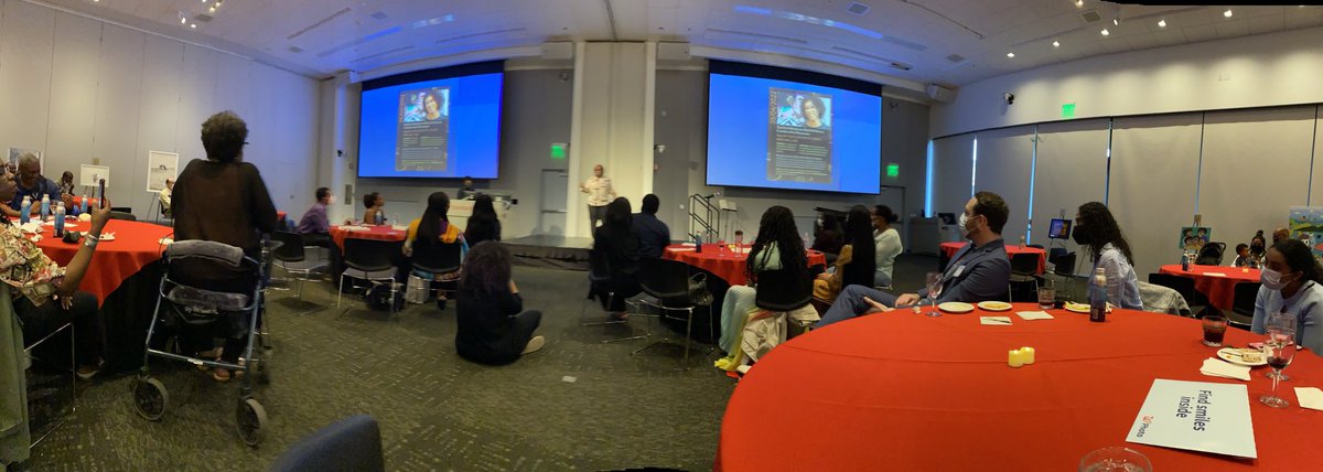 fdjperez's tweet photo. Loved Celebrating #BlackHistoryMonth and our #BlackFaculty #BlackResidents #BlackStudents
Our @stanfordanes department sponsored and our @stanfordanes @BoatengMD help organize the Black Brilliance event.
We had spoken word, singing, performances, and art displayed. https://t.co/GkWuFJ3uEI