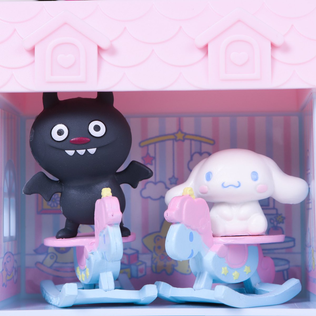 icebat02's tweet photo. Rocking horse race! #howugly #uglydolls https://t.co/GjxDzhN2RZ