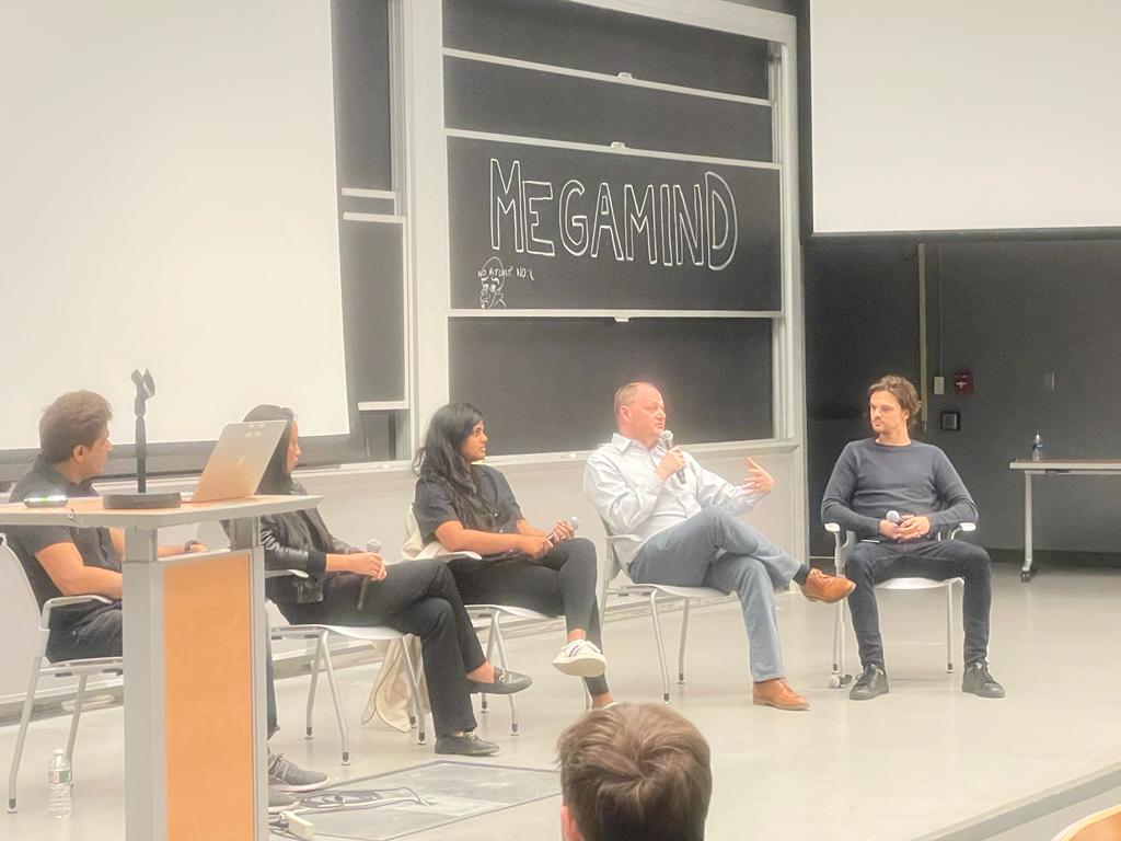 HYPE DAO panel live now! ft. former #MITBitcoinExpo directors <a href="/manasilvora/">manasi ✨</a> and <a href="/manchet/">Chet Manikantan</a>, @SingularityDao CTO <a href="/cdpoulin/">Chris Poulin</a>, and <a href="/bluemindcap/">BlueMind</a> founding partner <a href="/Chancedu_/">Chance Du</a> !! What a brilliant conversation moderated by <a href="/matiasbarbero13/">Matias Barbero</a> of <a href="/FjLabs/">FJ Labs</a>
