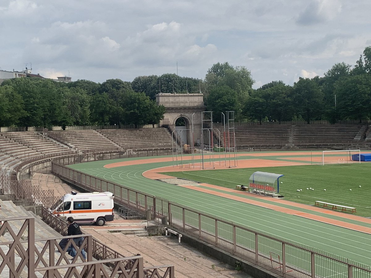 ma_macer's tweet photo. Free day today so a trip to Milan and watch Alcione Milano v Lentigione in serie D in the wonderful old Arena Civica Di Milano @FutbologyApp @GroundhoppingE #groundhopping #serieD #footballstadia #footballgrounds @StadiumHoppers https://t.co/TzacuUsxeS