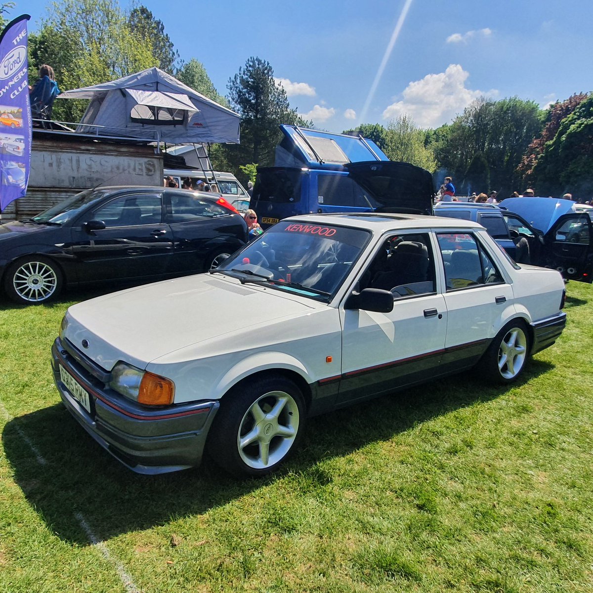 robeverest2's tweet photo. The Orion Ghia was especially cool. Proper late 80's vibes. Look at the TSW Stealths! Also the front seat had some cool things to provoke memories
#fordorion #freepartydays #90s #modifiedford #modernclassic #oldschool https://t.co/ounWoEsHTs