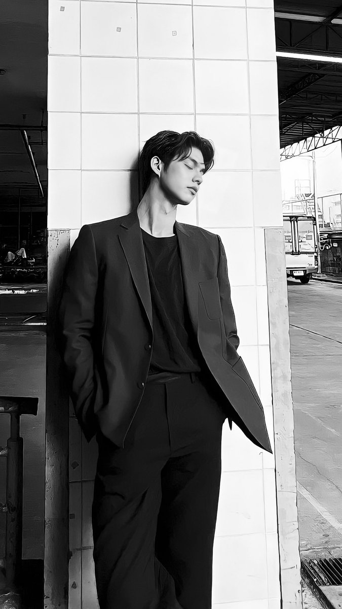 brilliantbvc's tweet photo. Bright Wall paper
cr. bbrightvc ig

Bright Vachirawit 
#bbrightvc @bbrightvc 
#bright #ไบร์ท 
#brilliantbvc #고화질x보정
#BrightWallpaper https://t.co/LDNpnDT0pa
