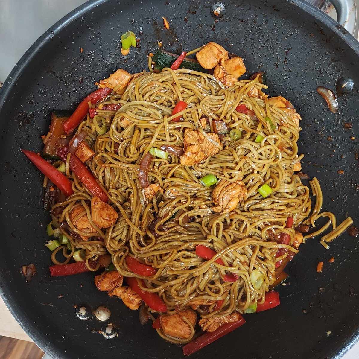Coin__oshi's tweet photo. Had to go to 3 different stores to find Soba noodles but it was all worth it in the end.
Simply delicious, going back next week to feed my newest addiction.
Lads#3918 out
#KiwamiKitchen @KiwamiNFT https://t.co/lR8TFS456h