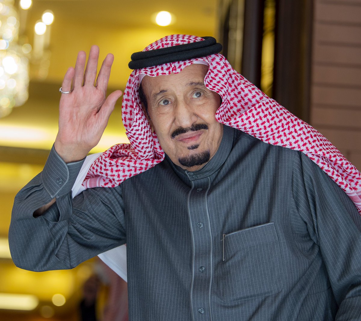 majedakoor's tweet photo. حفظك الله وأتمَّ عليك الصحة والعافية.

#سلامتك_يابو_فهد https://t.co/GEiSZY2XN0
