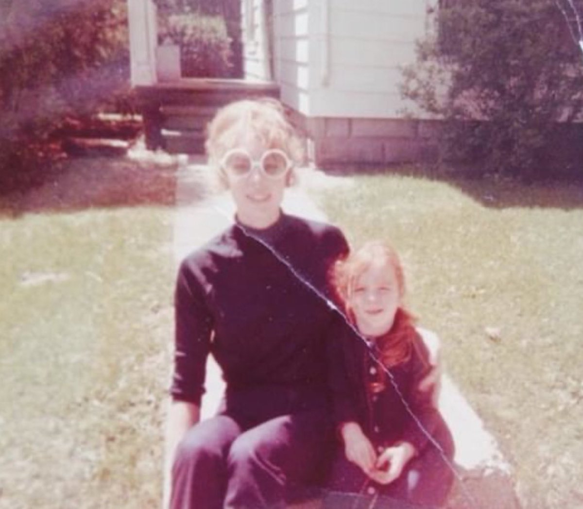 lukegygax's tweet image. Happy Mother’s Day to the First Lady of D&amp;amp;D Mary Gygax.  Thank you for persevering through the lean times -five kids, poverty, second hand clothes- and always making us feel wealthy as a family. Love you mom. #loveyoumom #gygax #marygygax #firstladyofdnd