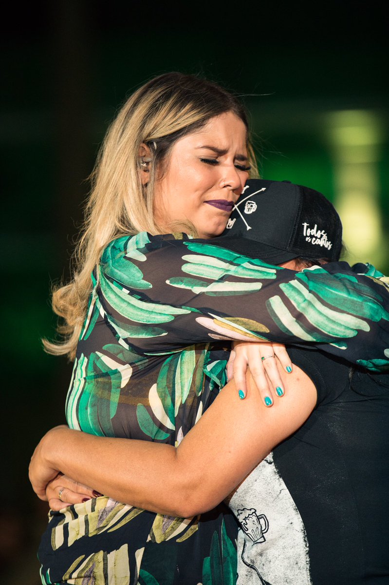 rebanhodamm's tweet photo. Dona Ruth, você sempre será a maior idola dela. Tudo que ela é, ela aprendeu com você, e você ensinou da forma mais linda que existe. Obrigado por nos dar esse presente, obrigado por dividir conosco, o amor da sua vida. Nós te amamos demais.

Feliz dia das mães! ❤️ https://t.co/OKzToDcQ4F