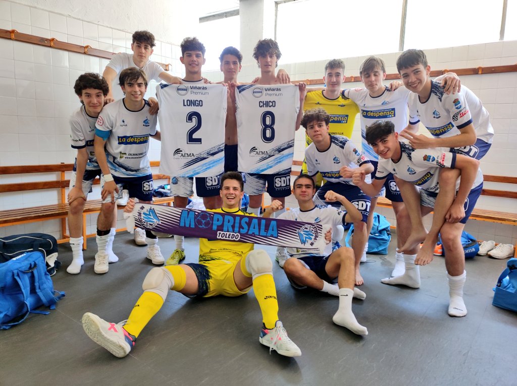 Moprisala's tweet photo. 🏆 JUVENIL DH
📅 Jorn. 28
@Ciudaddetoledof 2-8 @Moprisala Olías
⚽⚽⚽ Alonso
⚽⚽ Alberto
⚽Alfredo
⚽Salcedo
⚽Longo
Contundente victoria en el derby, cimentada en un gran arranque de partido que decantó el choque.
#ADN_Moprisala https://t.co/AqUhcKdmOq
