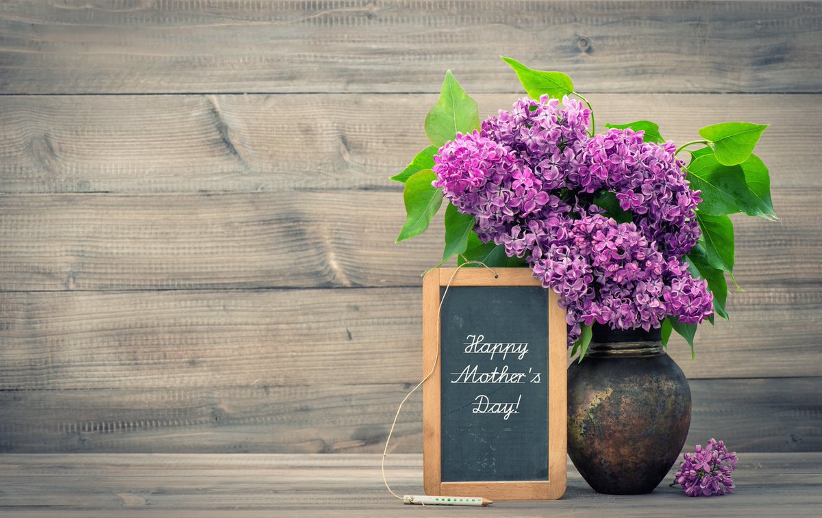 BellNursery's tweet photo. From all of us at Bell, to all the mom’s celebrating your special day, we wish you the very Happiest of Mother’s Day 2022! #MothersDay2022 @brettguthrie8 @brianfrombell https://t.co/evPNQD3vxb