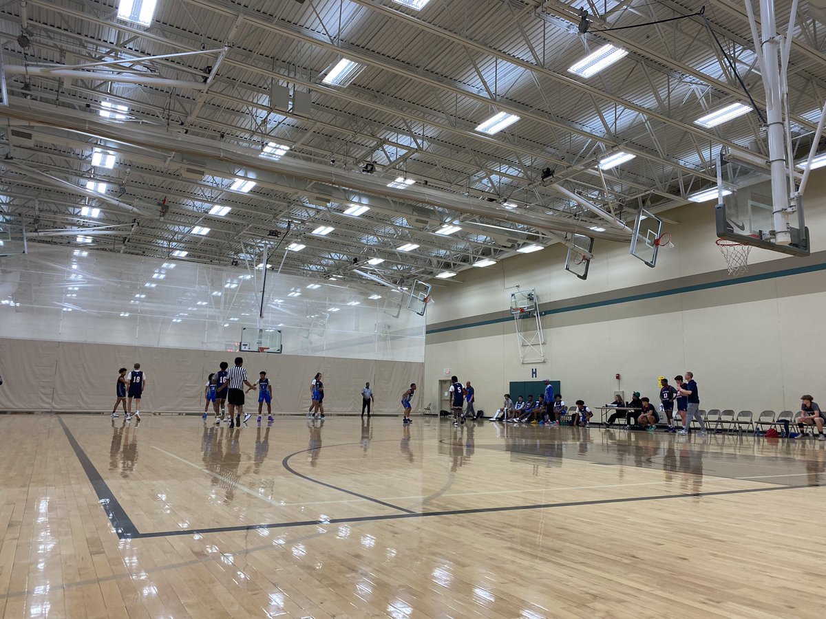 Day three here we go!!#PHBattleAtTheLakes <a href="/PHCircuit/">Prep Hoops Circuit 🏀</a>